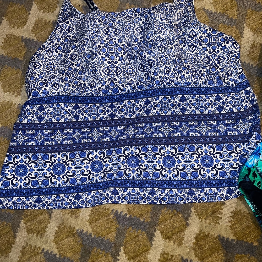 Lands' End Blue and White Patterned Women’s Swim Tankini Top